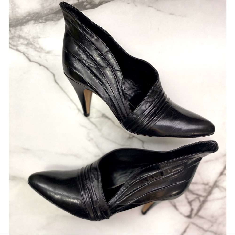 Loeffler Randall Women's Sz 7 B Leather booties